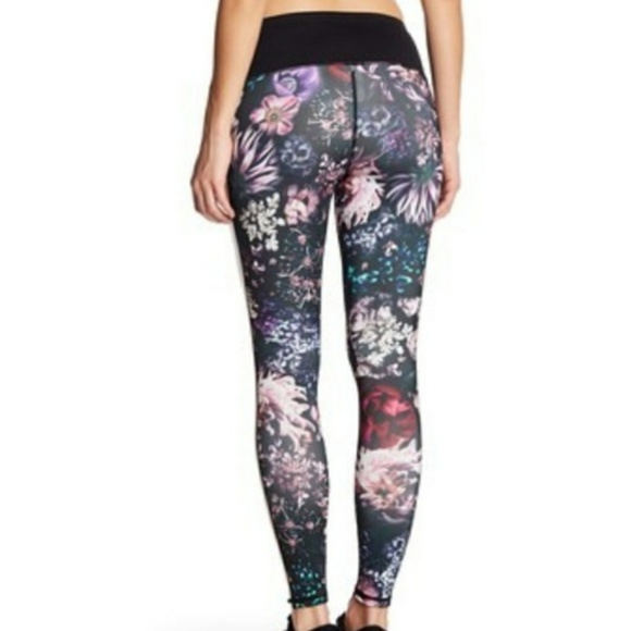 New BEBE Floral Long Leggings Yoga pants S M - Picture 2 of 8